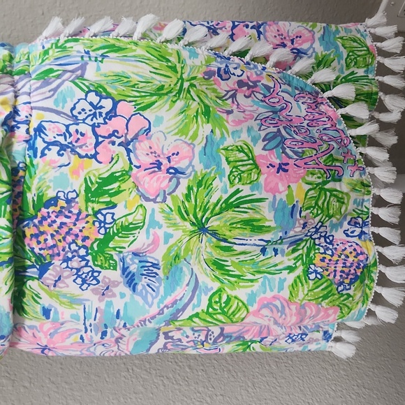 Lilly Pulizter Lilly Loves Hawaii Jarrett Romper - Picture 5 of 7